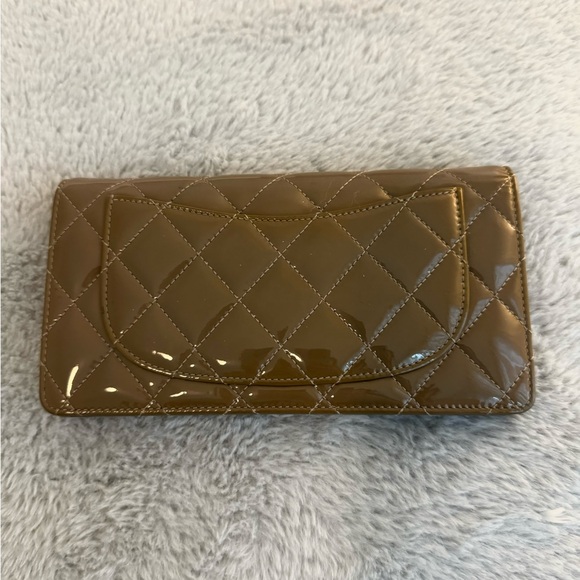 Chanel Quilted Patent Leather Long Yen Wallet - Picture 2 of 9
